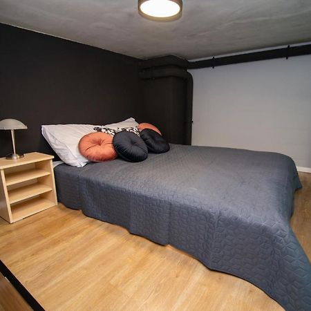 Studia Przy Lotnisku Od Wroclawapartament-Pl Ngoại thất bức ảnh