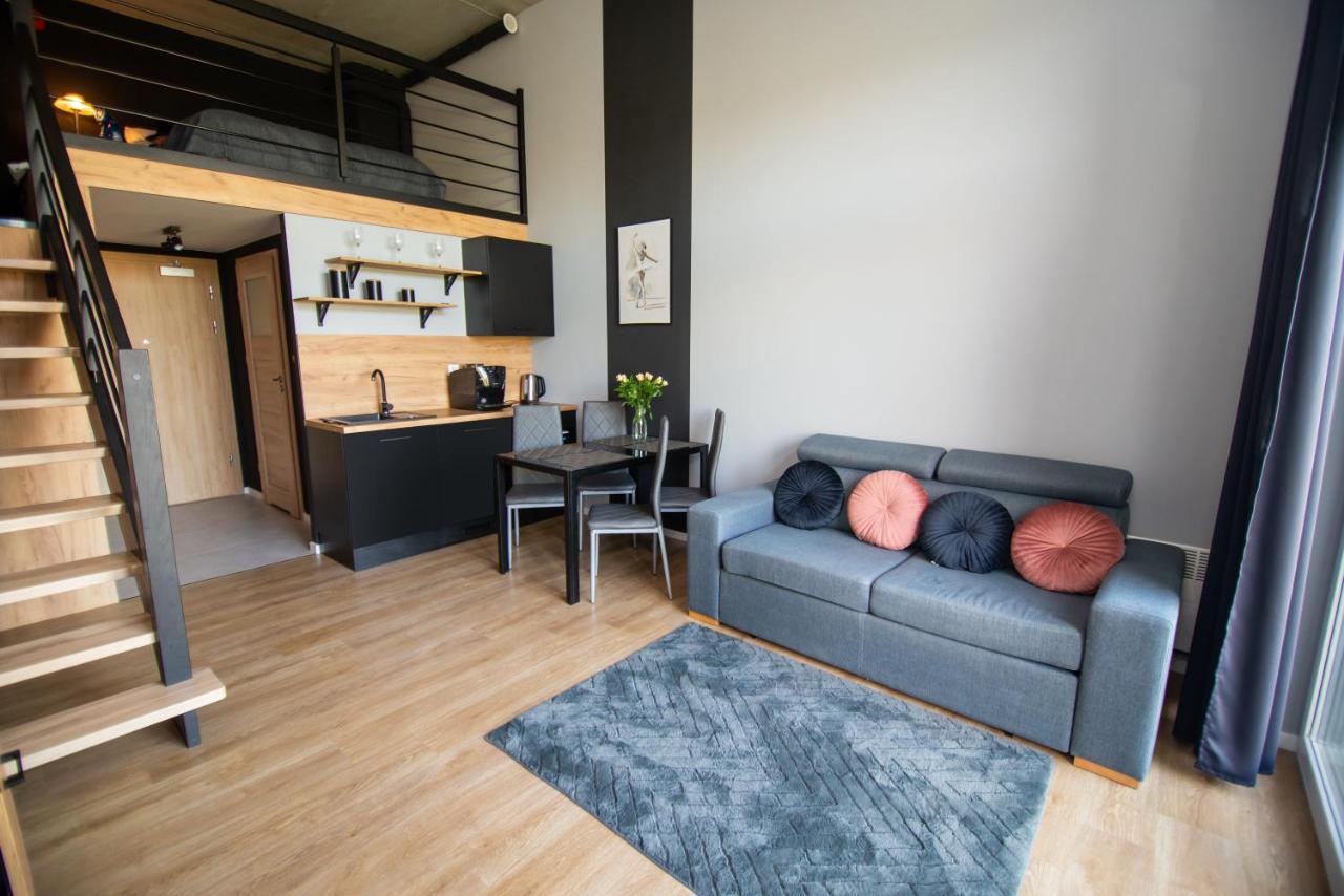 Studia Przy Lotnisku Od Wroclawapartament-Pl Ngoại thất bức ảnh